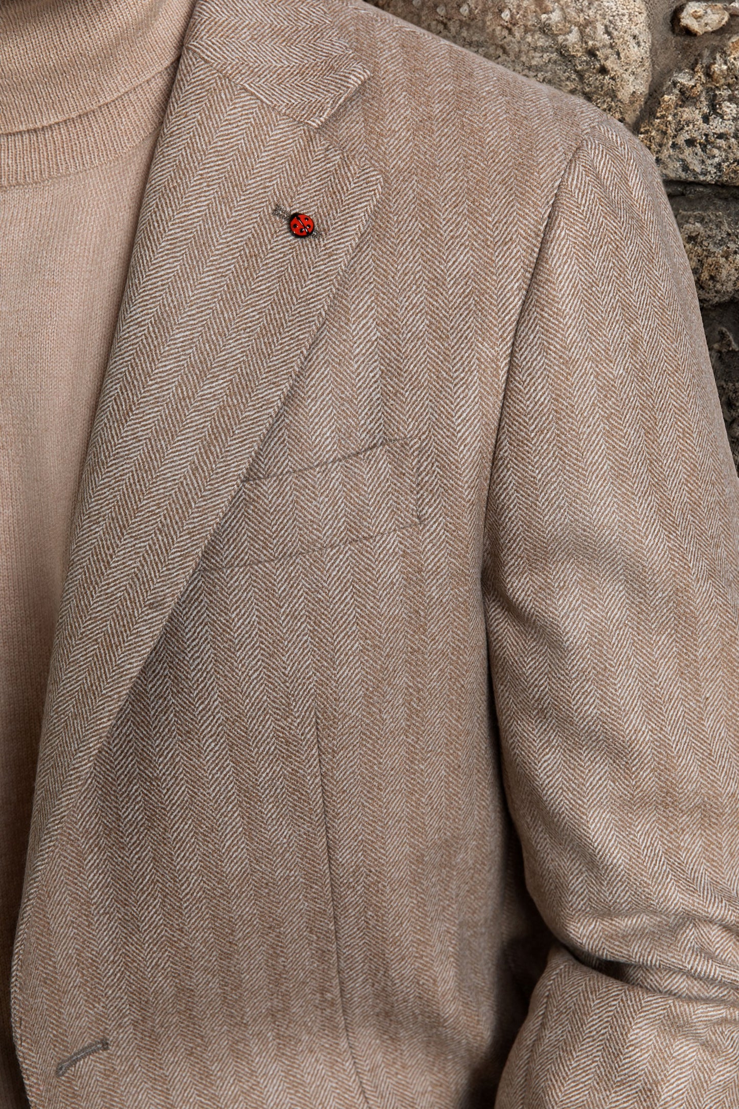 FUGATO - Sacou din 100% lana, pattern herringbone, bej.