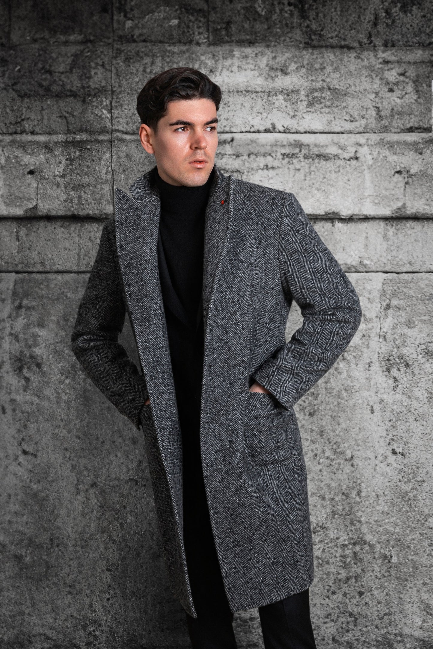 FUGATO - Pardesiu din 97% lana si 3% poliamida, model pepit gri / negru.