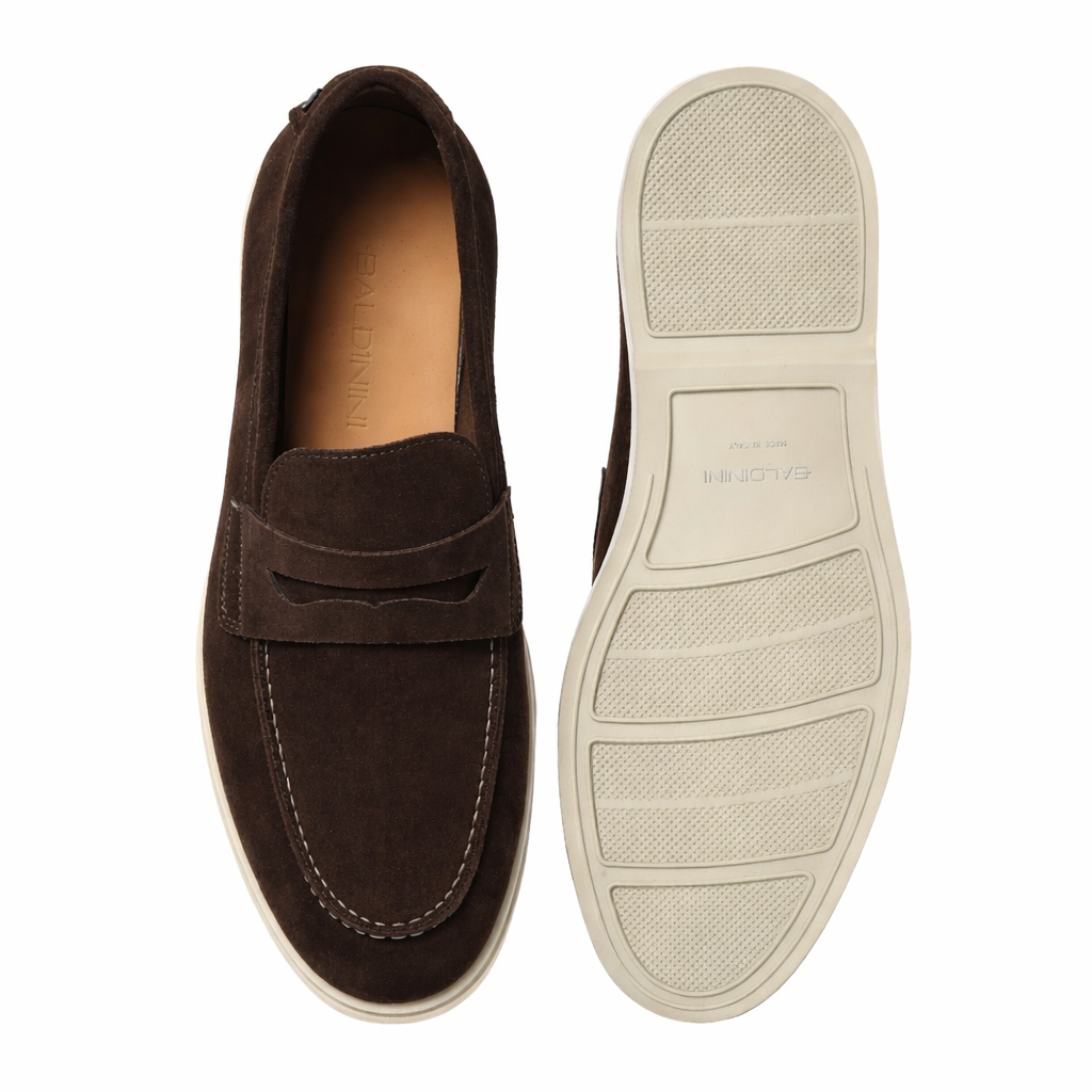 BALDININI - Loafers din piele intoarsa, maro inchis, cu talpa de cauciuc alba.