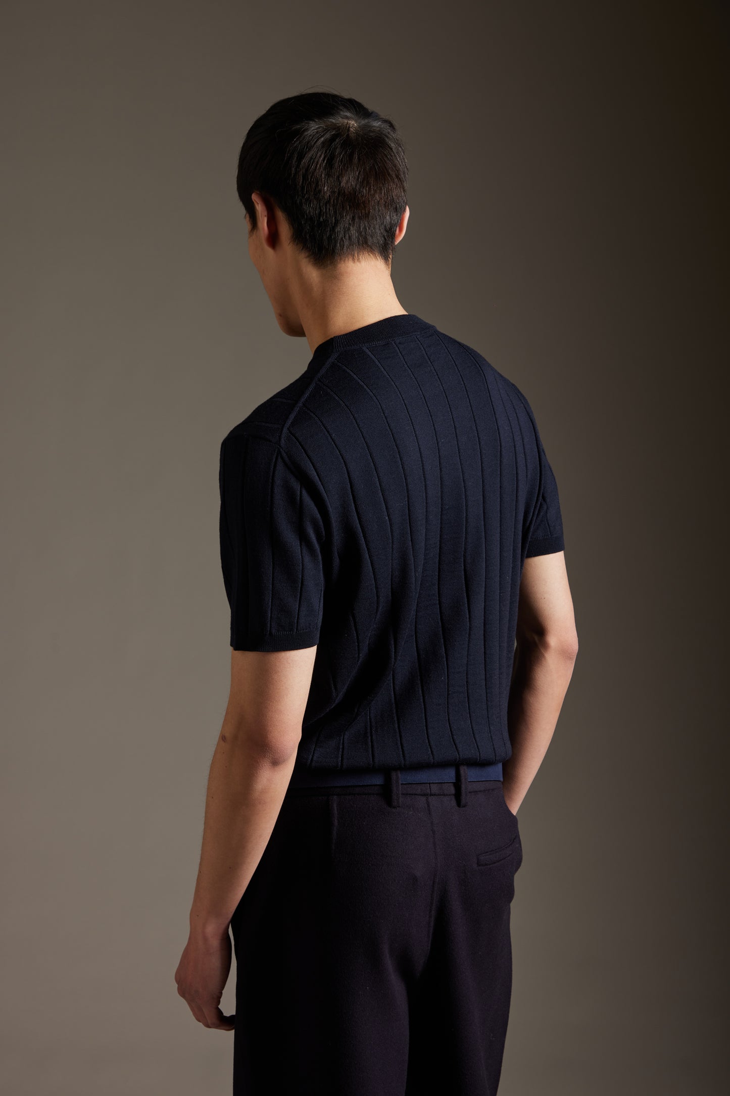 Kangra - Tricou din lana 100%, culori disponibile: negru, albastru, bej.