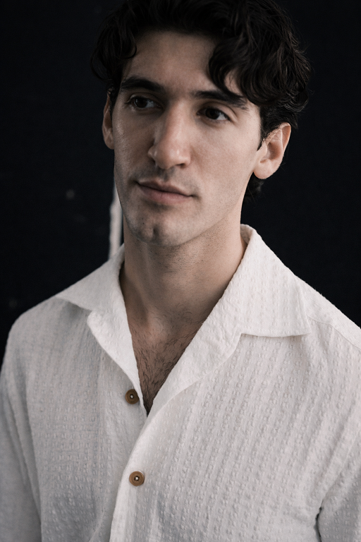 ALESSANDRO GHERARDI - Camasa model trim-fit, din 98% bumbac si 2% elastan, culoare off-white.