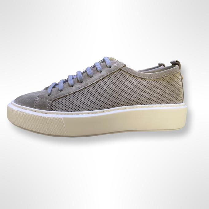 BARRETT - Sneakers din piele intoarsa cu perforatii, gri deschis.
