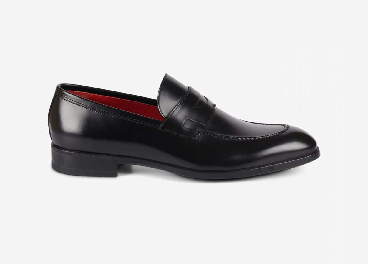 BARRETT - Loafers din piele lucioasa, negru.