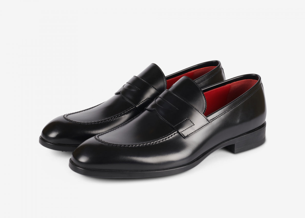 BARRETT - Loafers din piele lucioasa, negru.